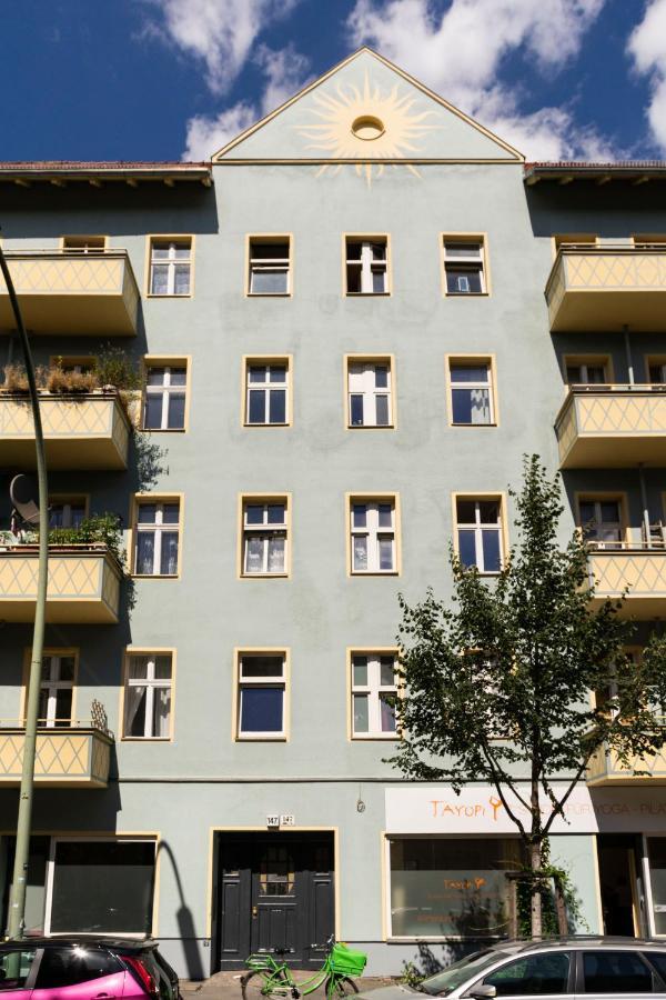 Cosy And Stylish Apartment In Berlin Neukolln Exterior photo